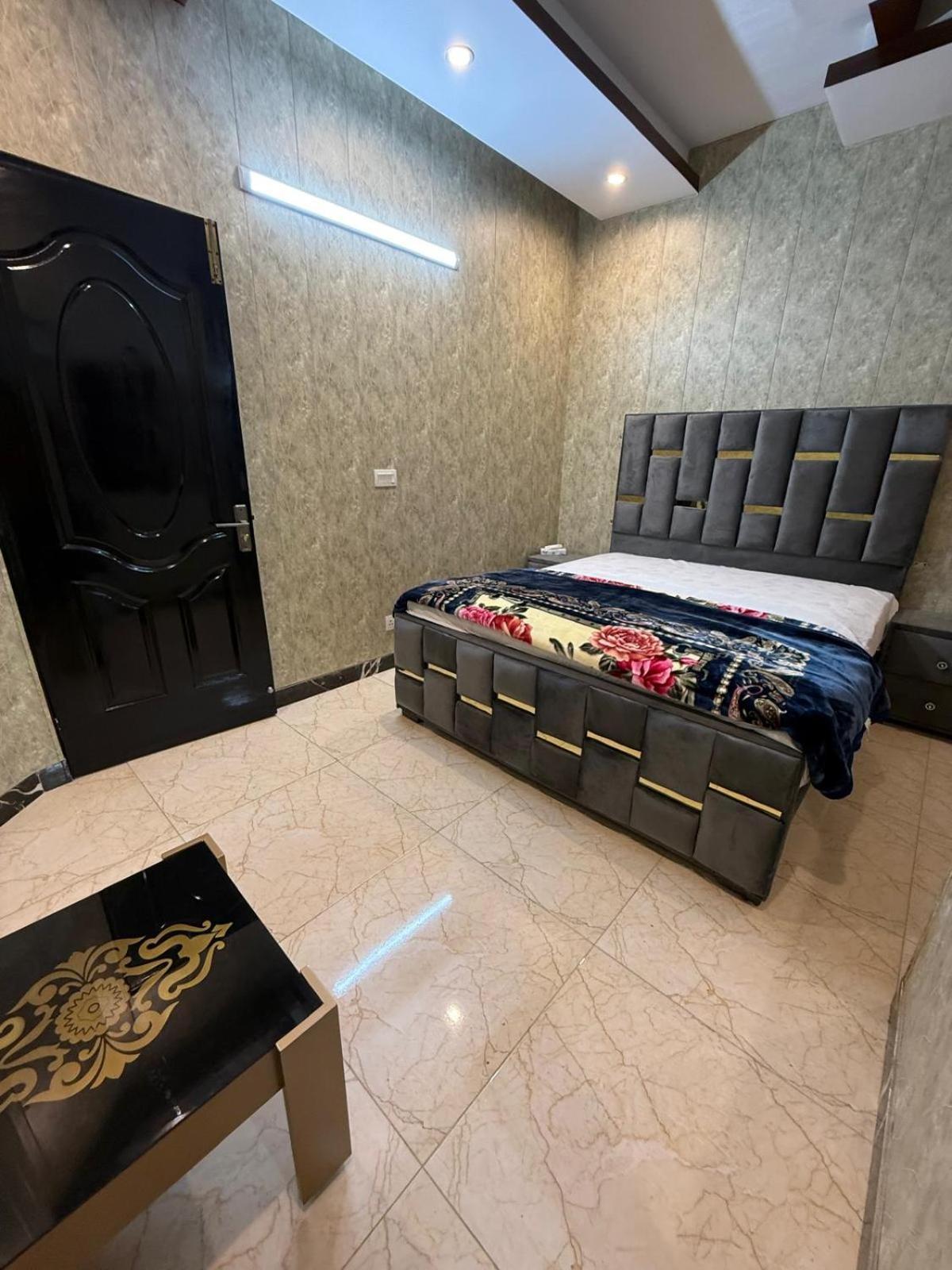 Hotel Grand Orchard One1 ลาฮอร์ ภายนอก รูปภาพ