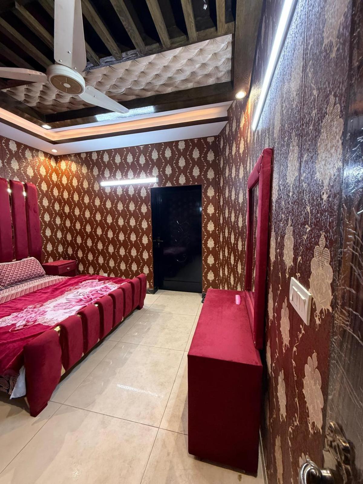 Hotel Grand Orchard One1 ลาฮอร์ ภายนอก รูปภาพ