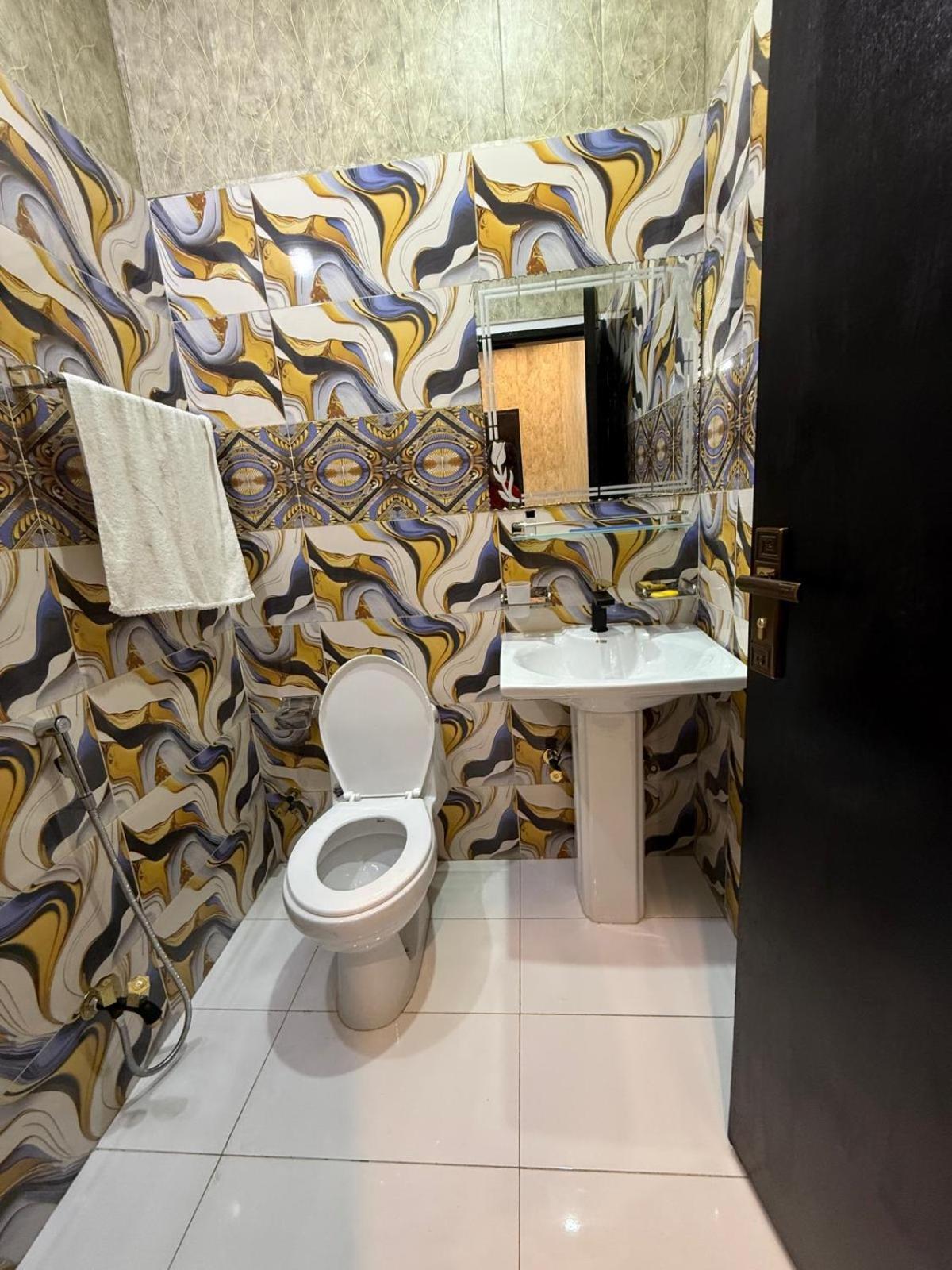 Hotel Grand Orchard One1 ลาฮอร์ ภายนอก รูปภาพ