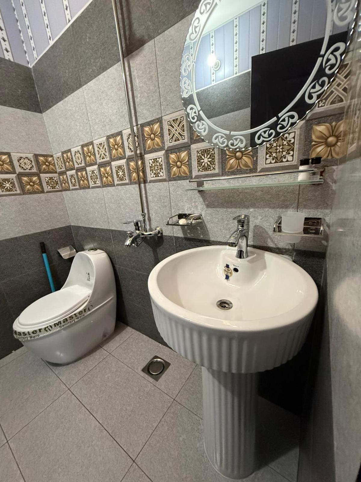 Hotel Grand Orchard One1 ลาฮอร์ ภายนอก รูปภาพ