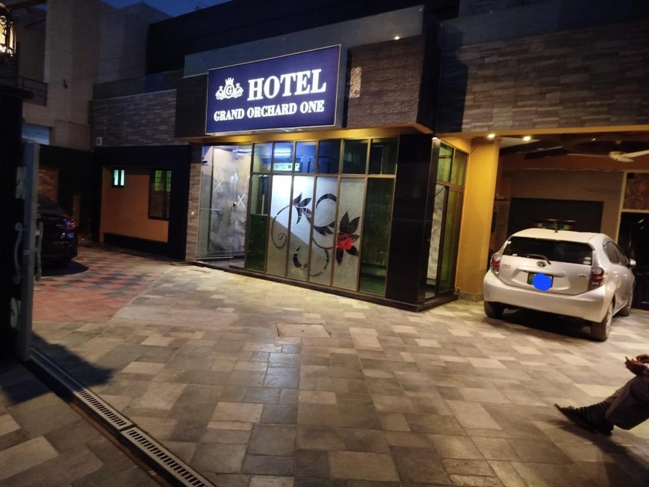 Hotel Grand Orchard One1 ลาฮอร์ ภายนอก รูปภาพ